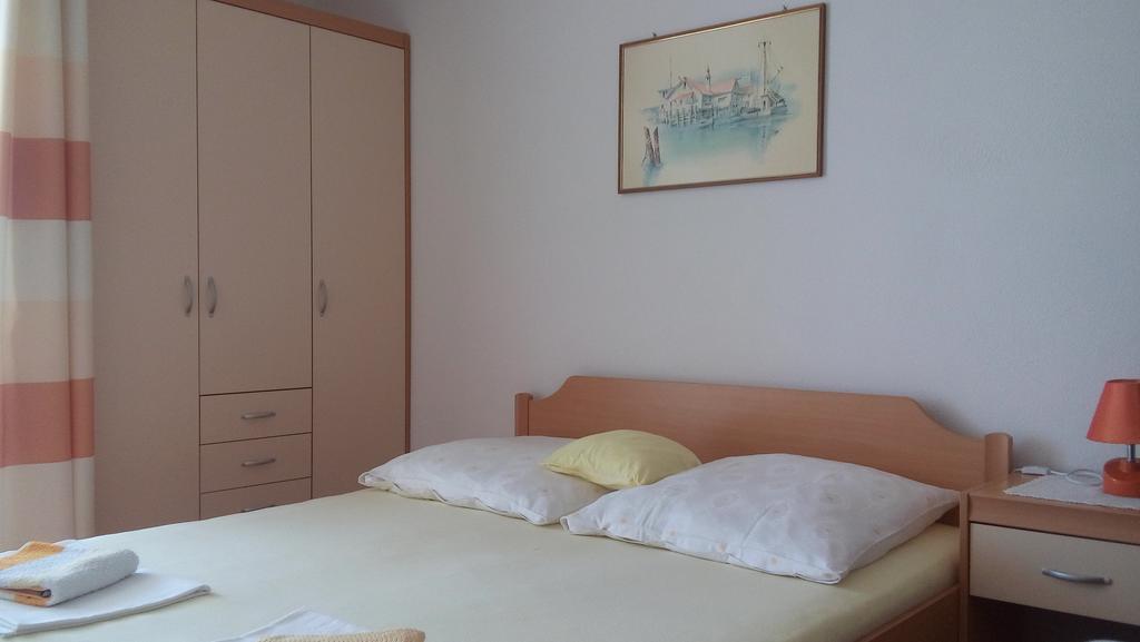 Apartments Erceg オミシュ エクステリア 写真